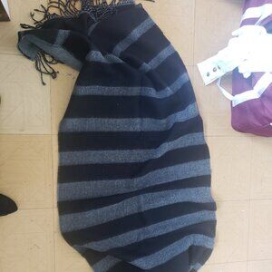 H & M Black and Grey One Size Blanket